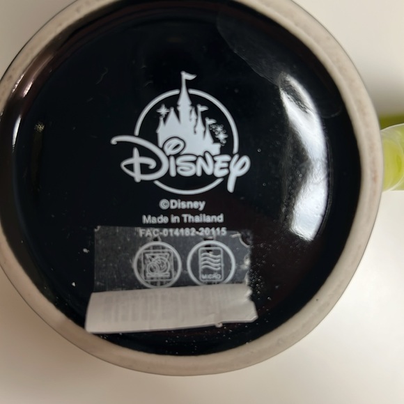 Disney Maleficent lidded mug - Picture 8 of 16